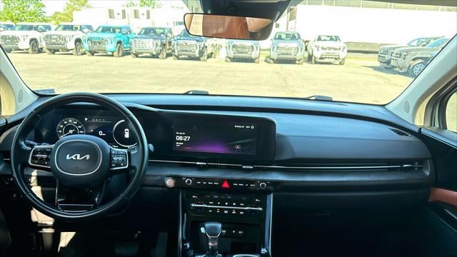 2024 Kia Carnival SX