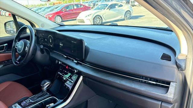 2024 Kia Carnival SX