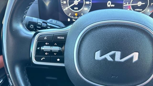 2024 Kia Carnival SX