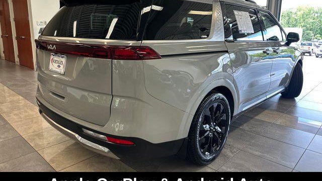 2024 Kia Carnival SX