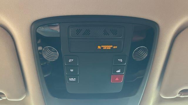 2024 Kia Carnival SX