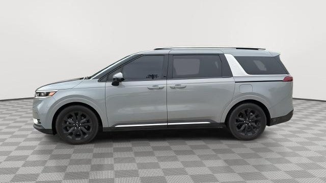 2024 Kia Carnival SX