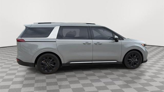 2024 Kia Carnival SX