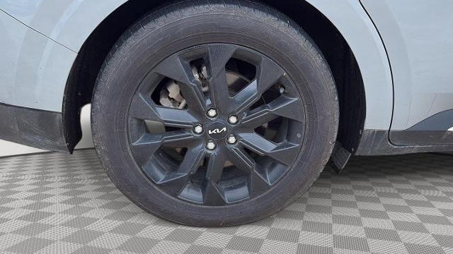 2024 Kia Carnival SX