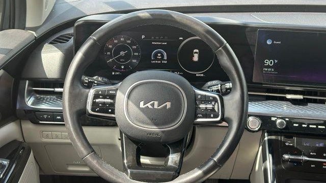 2022 Kia Carnival SX