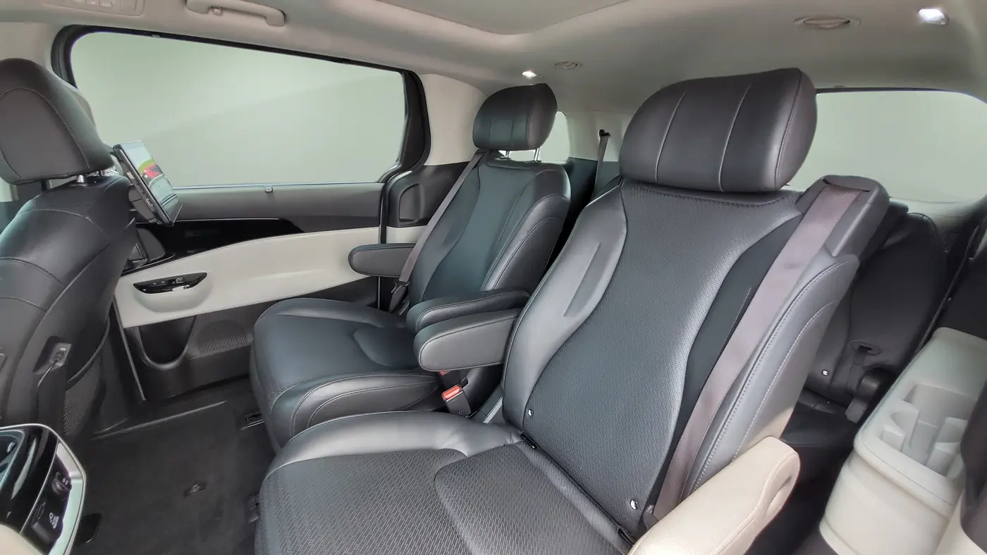 2022 Kia Carnival SX