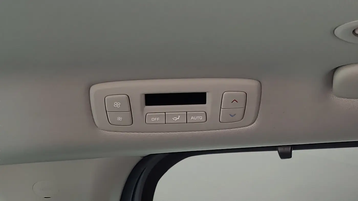 2022 Kia Carnival SX