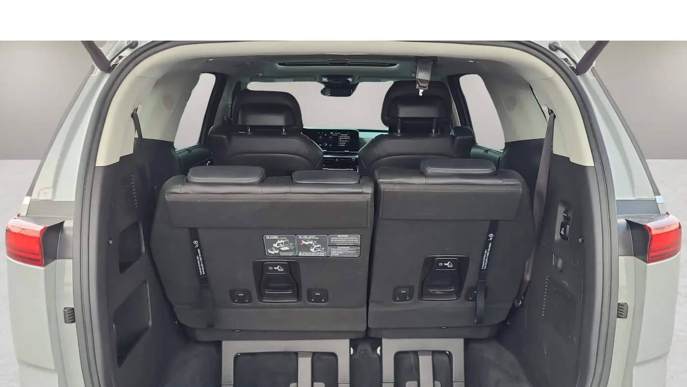 2022 Kia Carnival SX