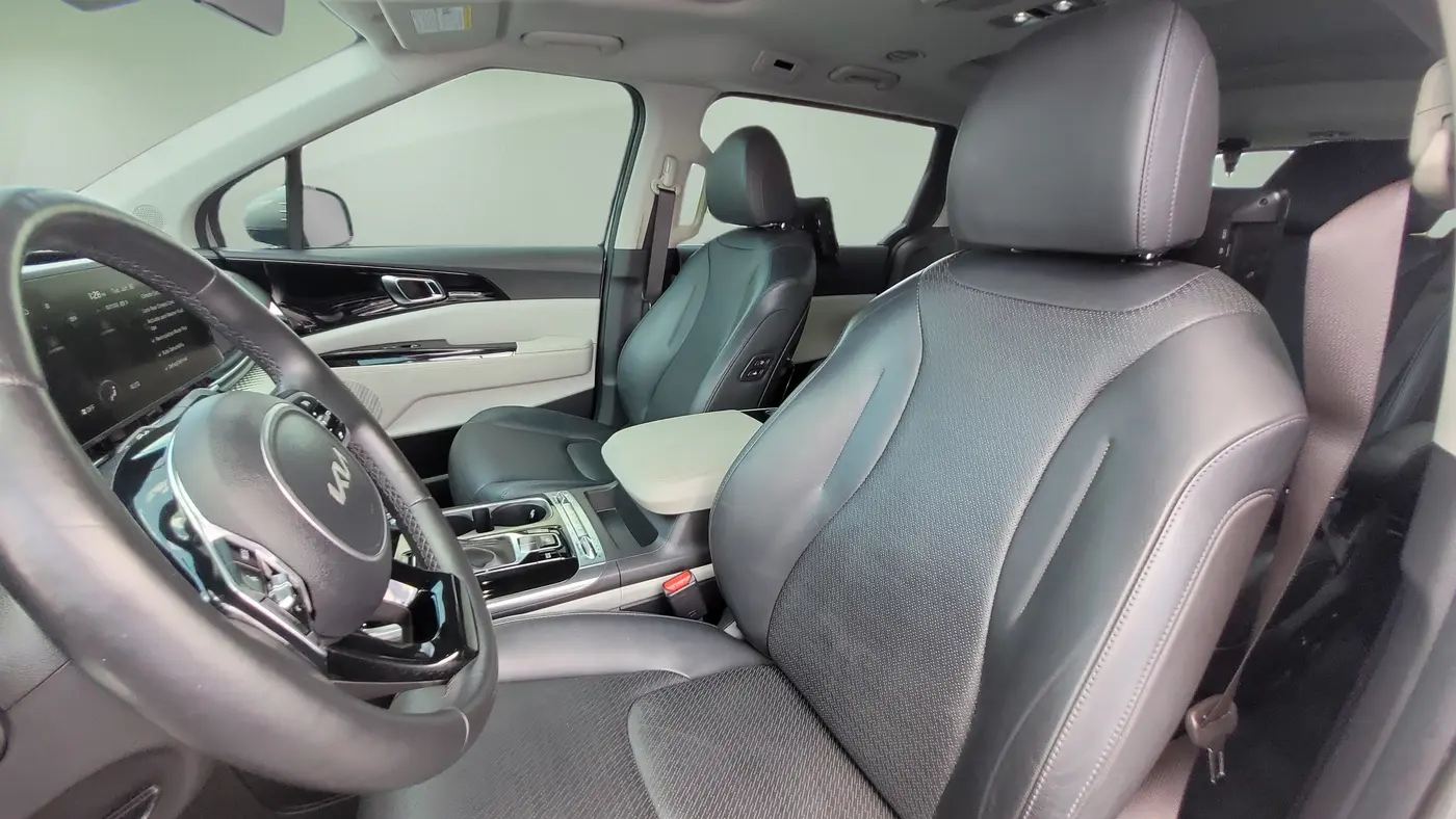 2022 Kia Carnival SX