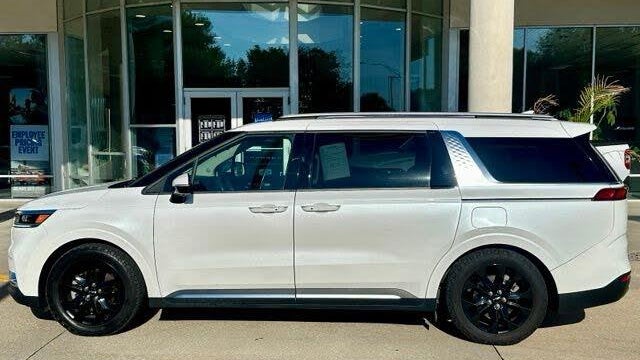 Preowned 2022 Kia Carnival SX Prestige for Sale