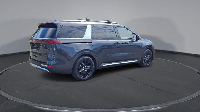 2022 Kia Carnival SX
