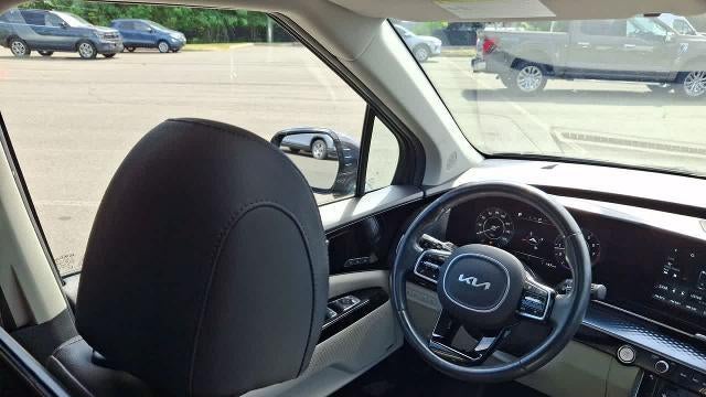 2022 Kia Carnival SX