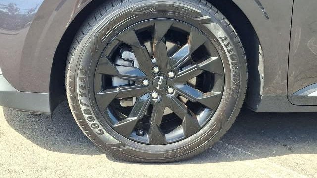2022 Kia Carnival SX