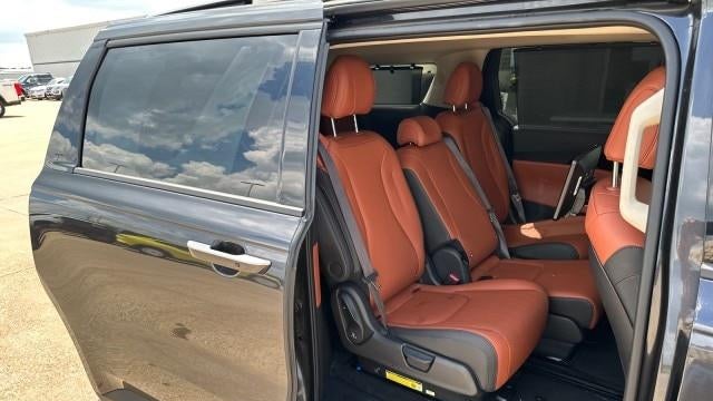 2024 Kia Carnival SX