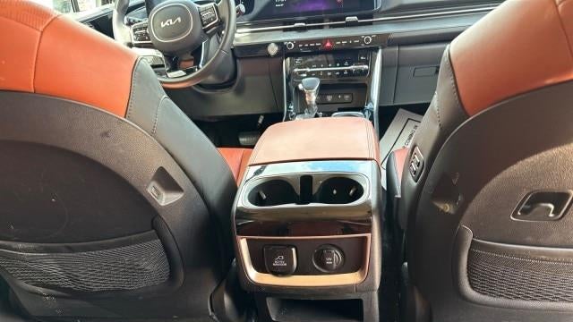 2024 Kia Carnival SX