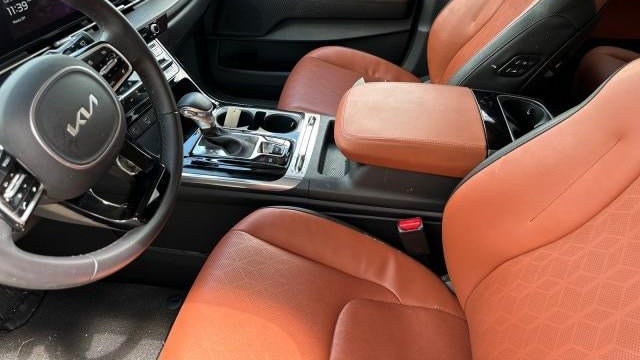 2024 Kia Carnival SX
