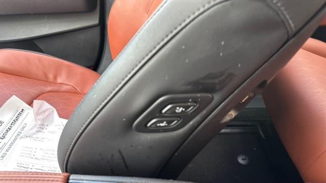 2024 Kia Carnival SX