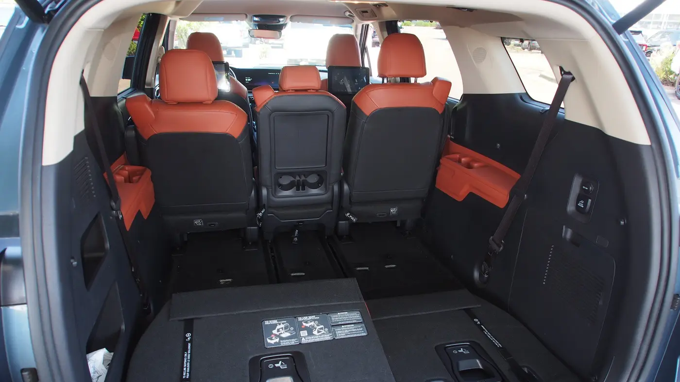 2024 Kia Carnival SX Prestige