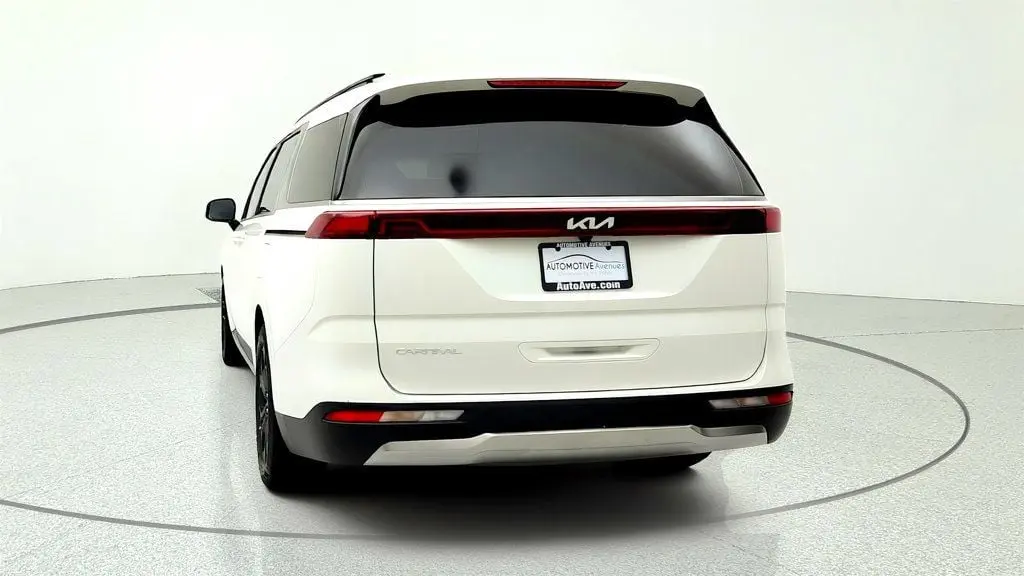 2024 Kia Carnival - $32,795