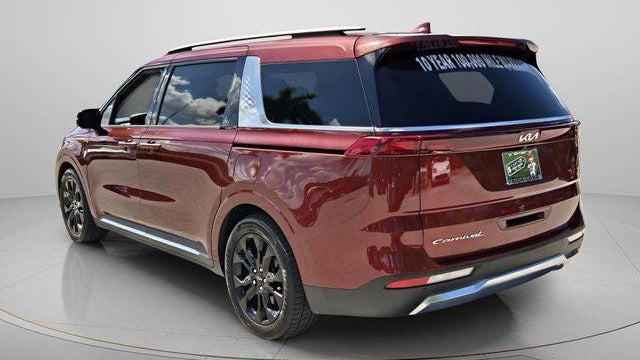 2022 Kia Carnival SX
