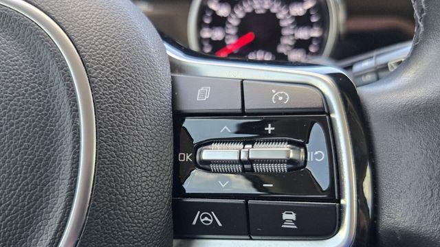 2022 Kia Carnival SX