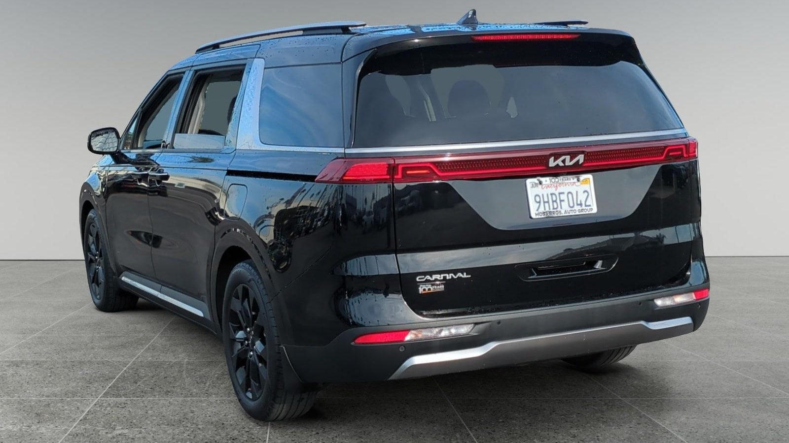 2024 Kia Carnival SX