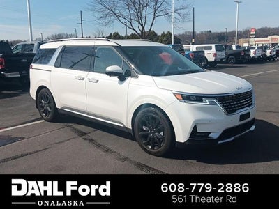 Photo of a 2022 Kia Carnival SX 4DR Mini-Van for sale