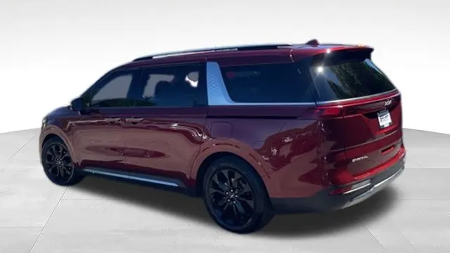 2023 Kia Carnival SX