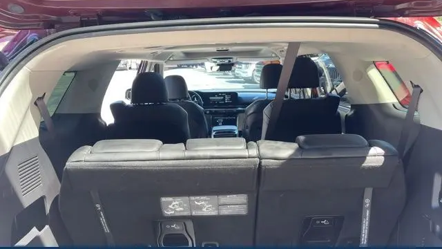 2023 Kia Carnival SX