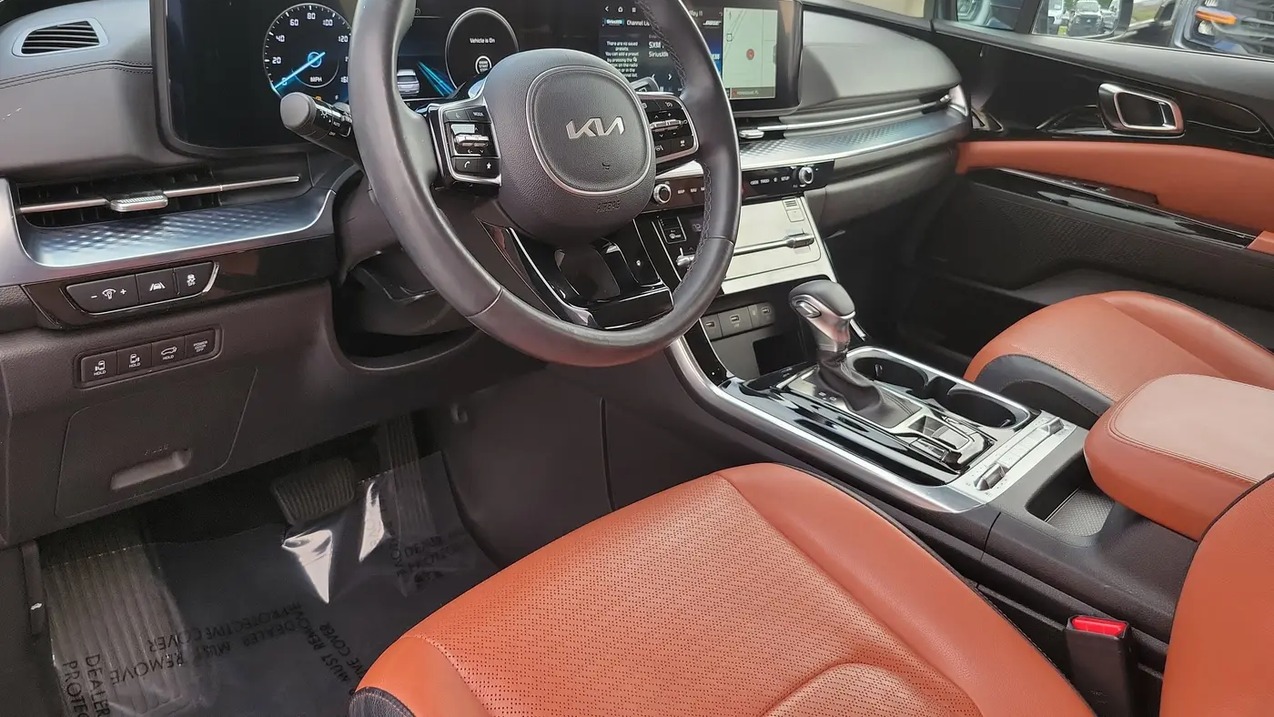 2024 Kia Carnival SX