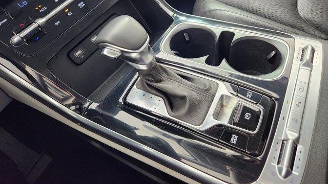 2023 Kia Carnival SX