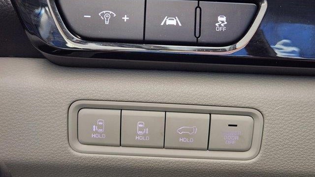 2023 Kia Carnival SX