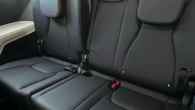 2024 Kia Carnival SX