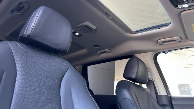 2024 Kia Carnival SX