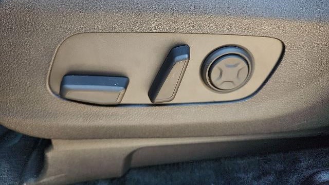 2024 Kia Carnival SX