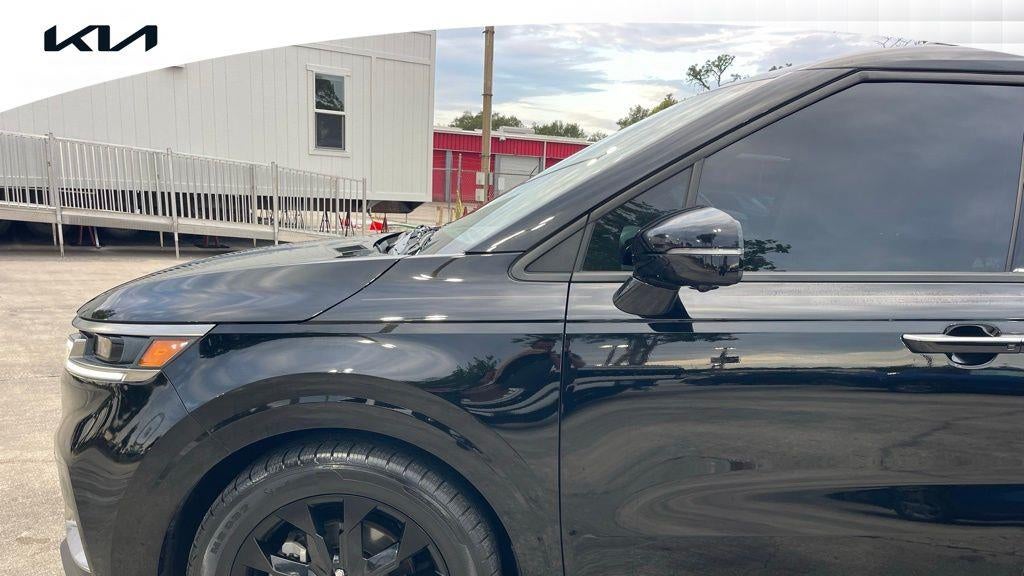 2024 Kia Carnival SX