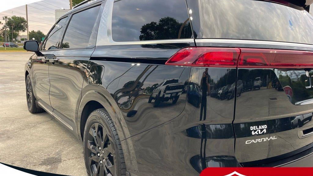 2024 Kia Carnival SX