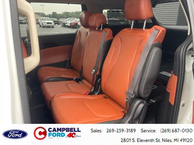 2024 Kia Carnival - $34,692