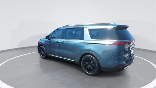 2024 Kia Carnival SX