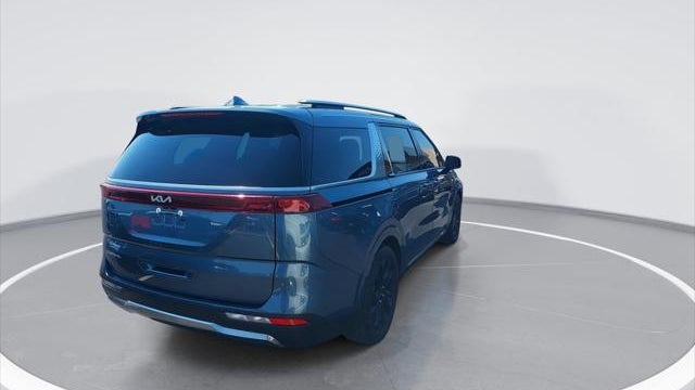 2024 Kia Carnival SX