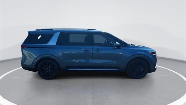 2024 Kia Carnival SX