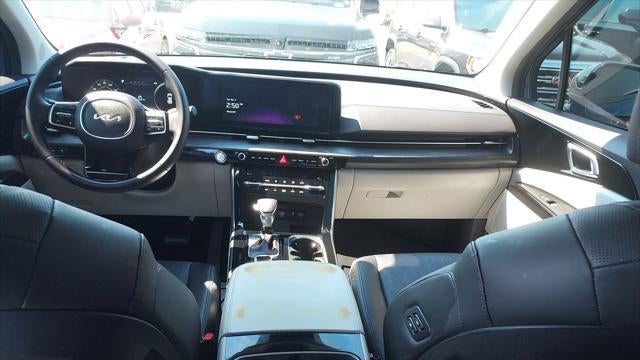 2024 Kia Carnival SX