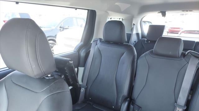 2024 Kia Carnival SX