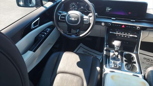 2024 Kia Carnival SX