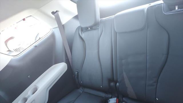 2024 Kia Carnival SX