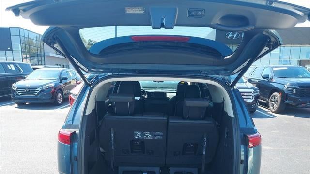 2024 Kia Carnival SX