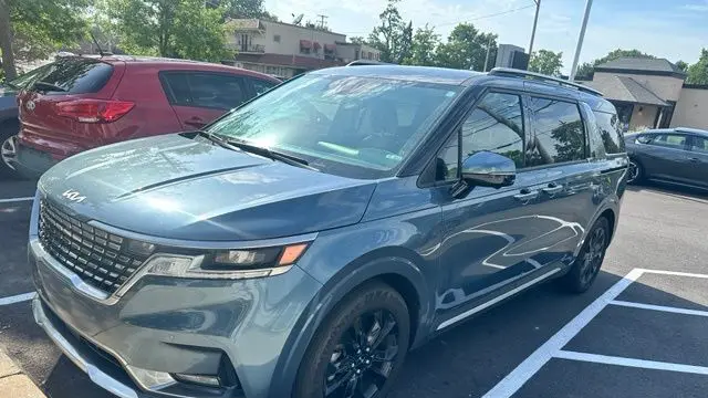 2024 Kia Carnival SX