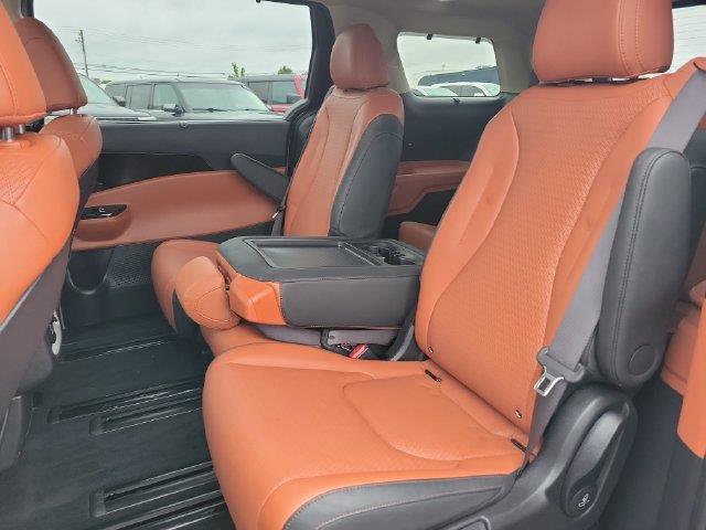 2024 Kia Carnival - $35,999
