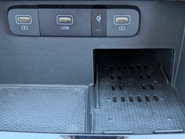 2024 Kia Carnival - $38,976