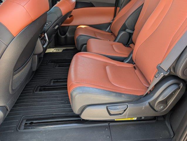 2024 Kia Carnival - $38,976